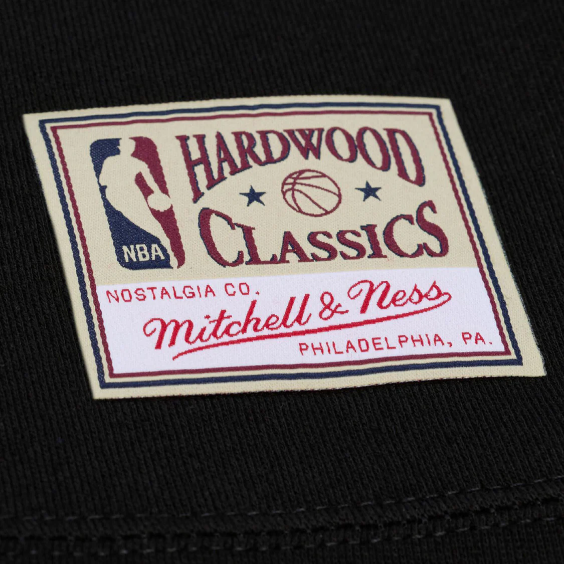 Chicago Bulls Mitchell & Ness Team Play Old English Crewneck Sweatshirt