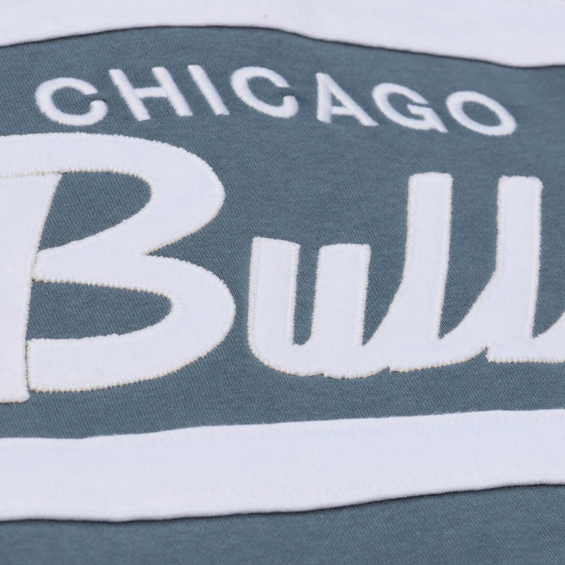Chicago Bulls Mitchell & Ness Thunderstorm Head Coach Quarter Zip