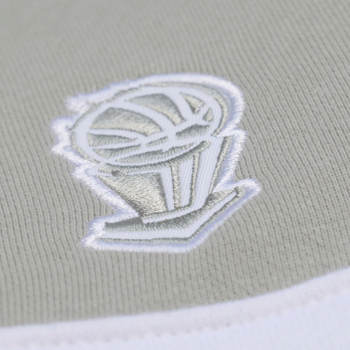 Chicago Bulls Mitchell & Ness Thunderstorm Head Coach Quarter Zip