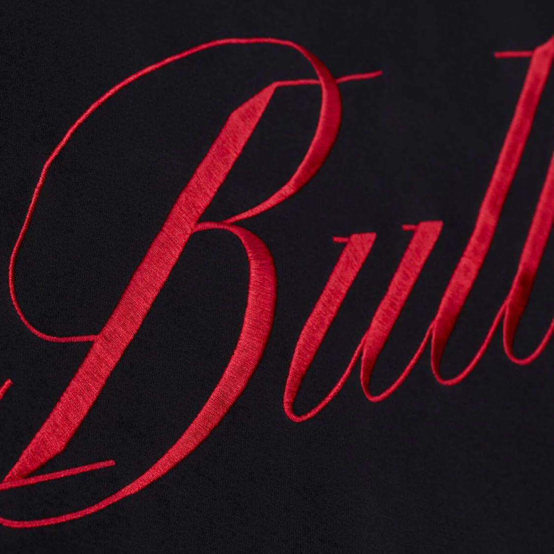 Ladies Chicago Bulls Mitchell & Ness Script Lightweight Crewneck