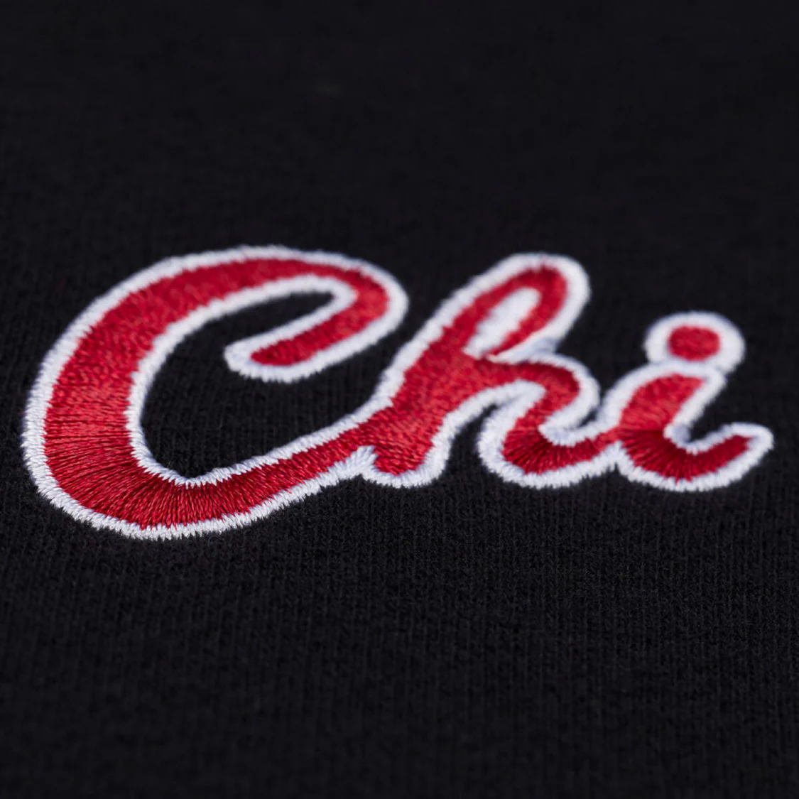Ladies Chicago Bulls Mitchell & Ness Script Lightweight Crewneck
